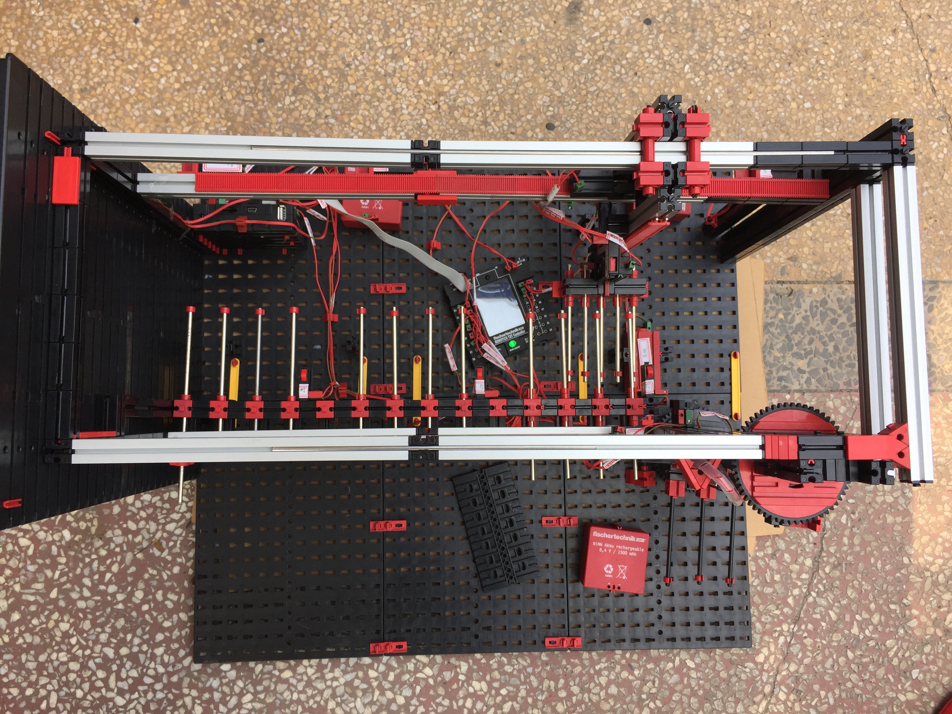 慧鱼乐高智能立体停车场