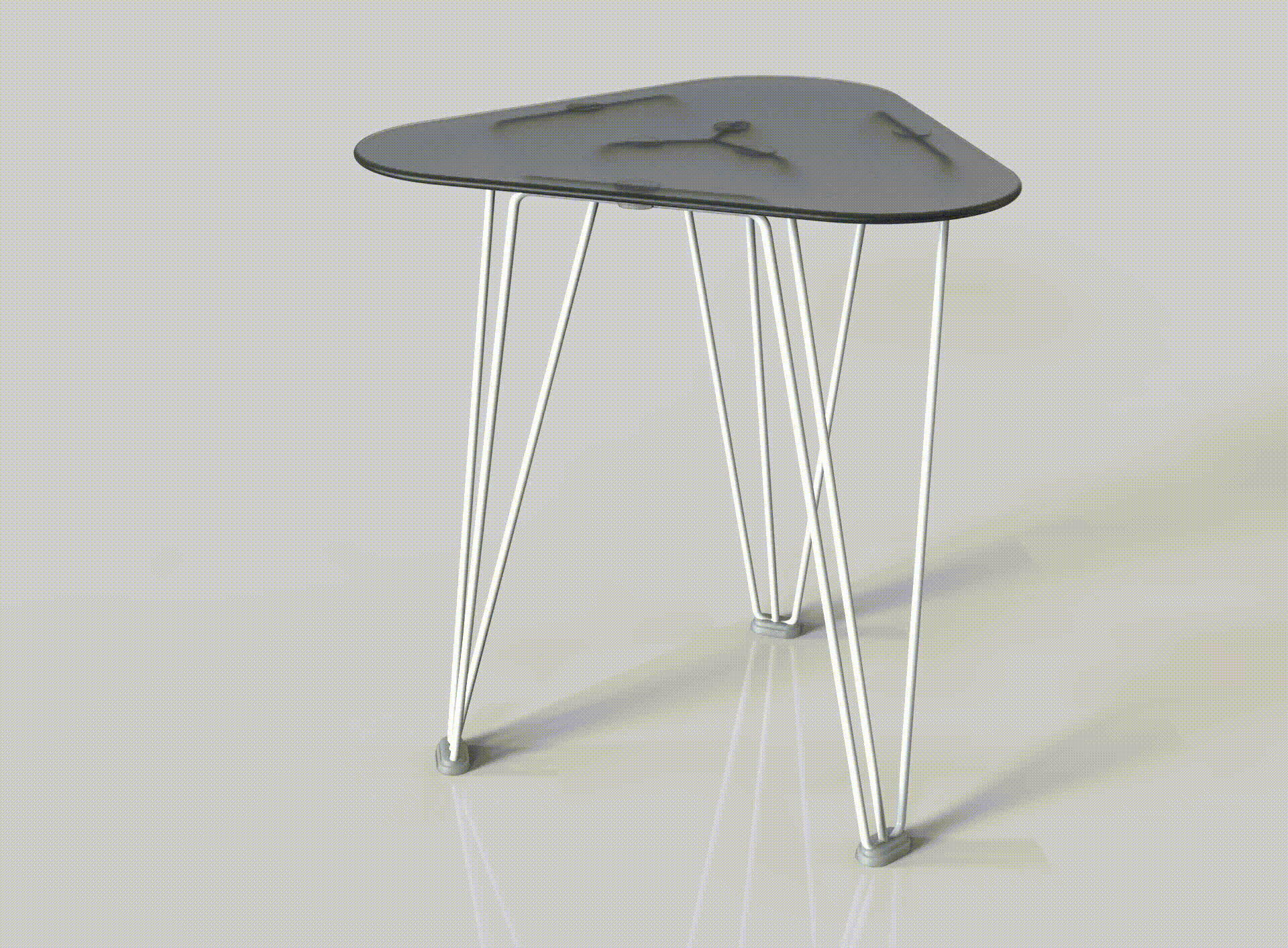 带钢丝腿的桌子