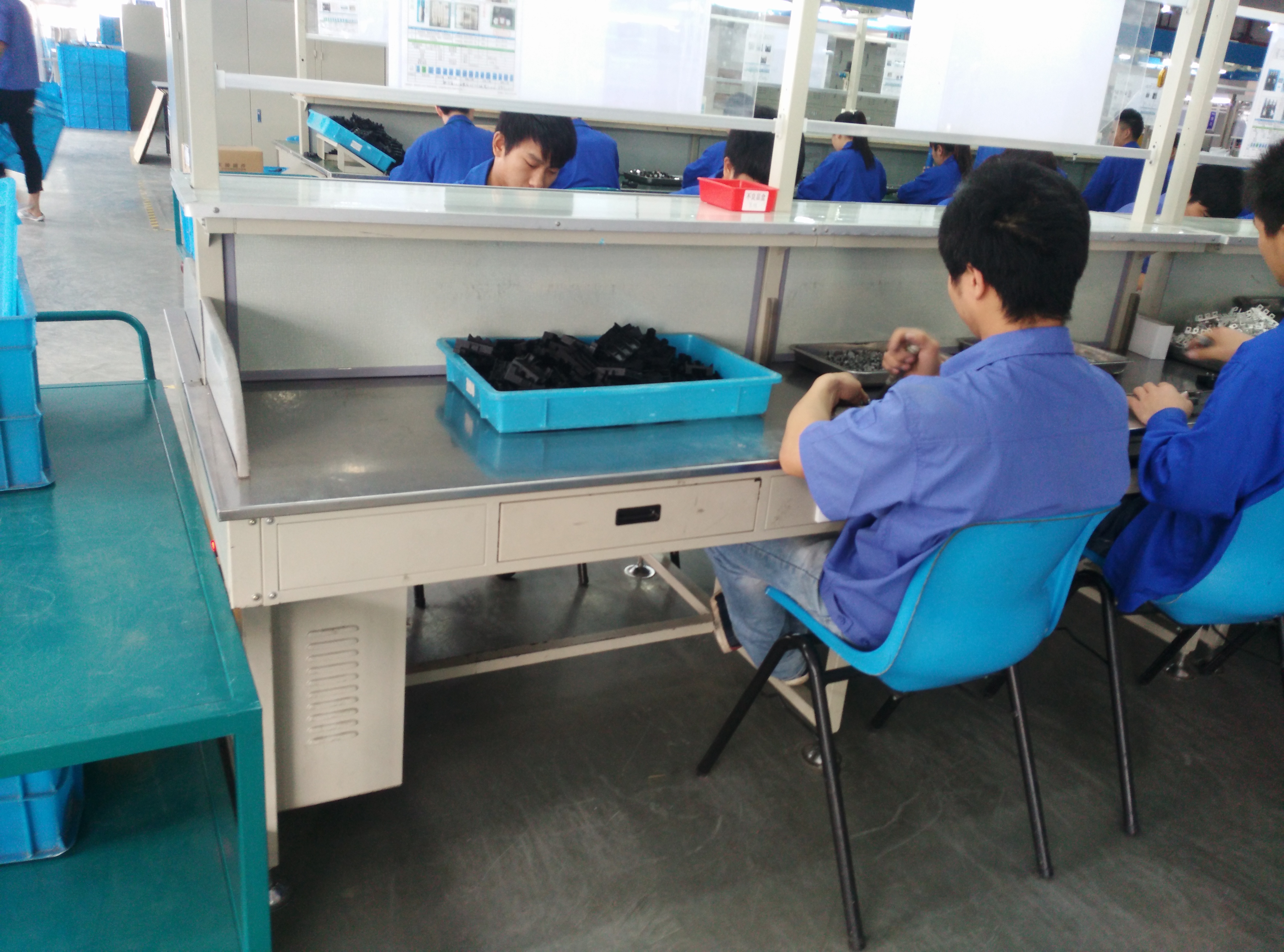 保险盒自动检测机sw18可编辑