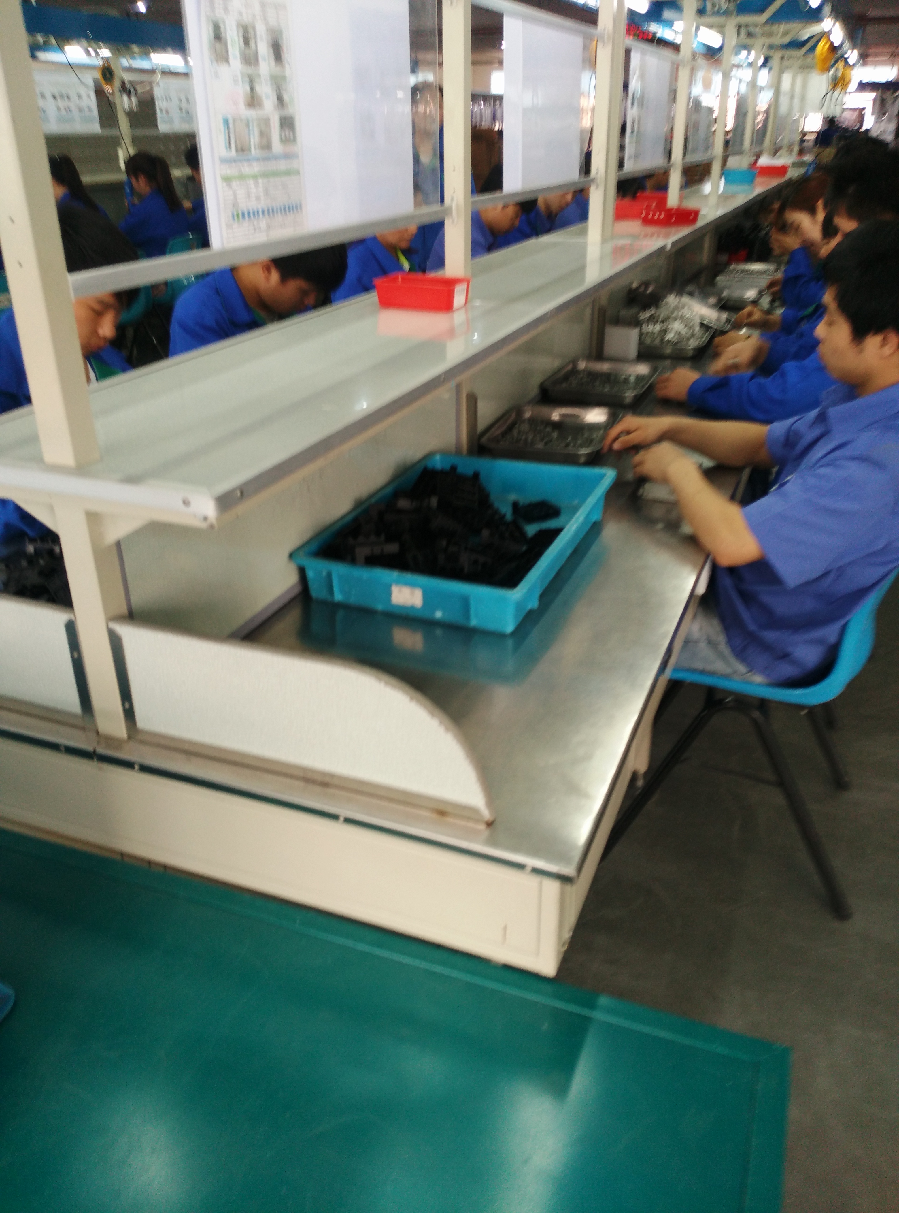 保险盒自动检测机sw18可编辑