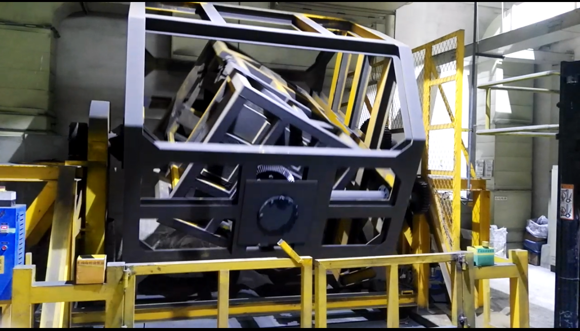 大型物料搅拌机的结构设计