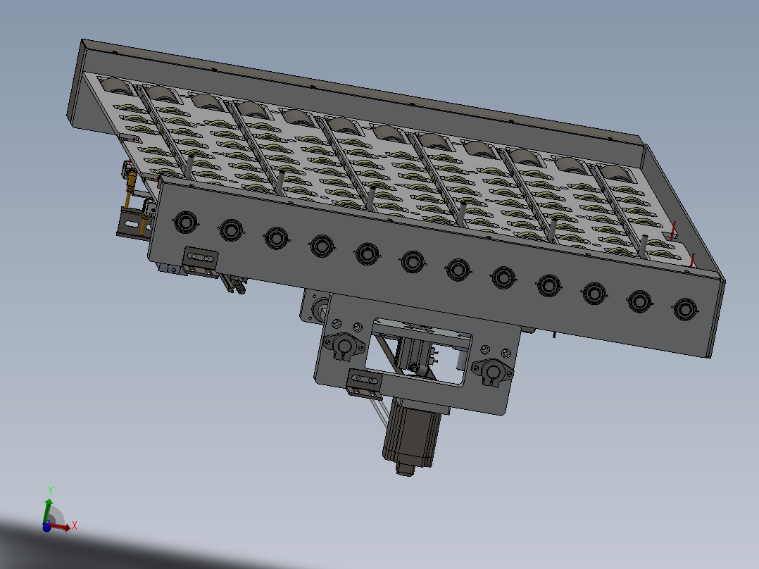 带对中组件的输送结构