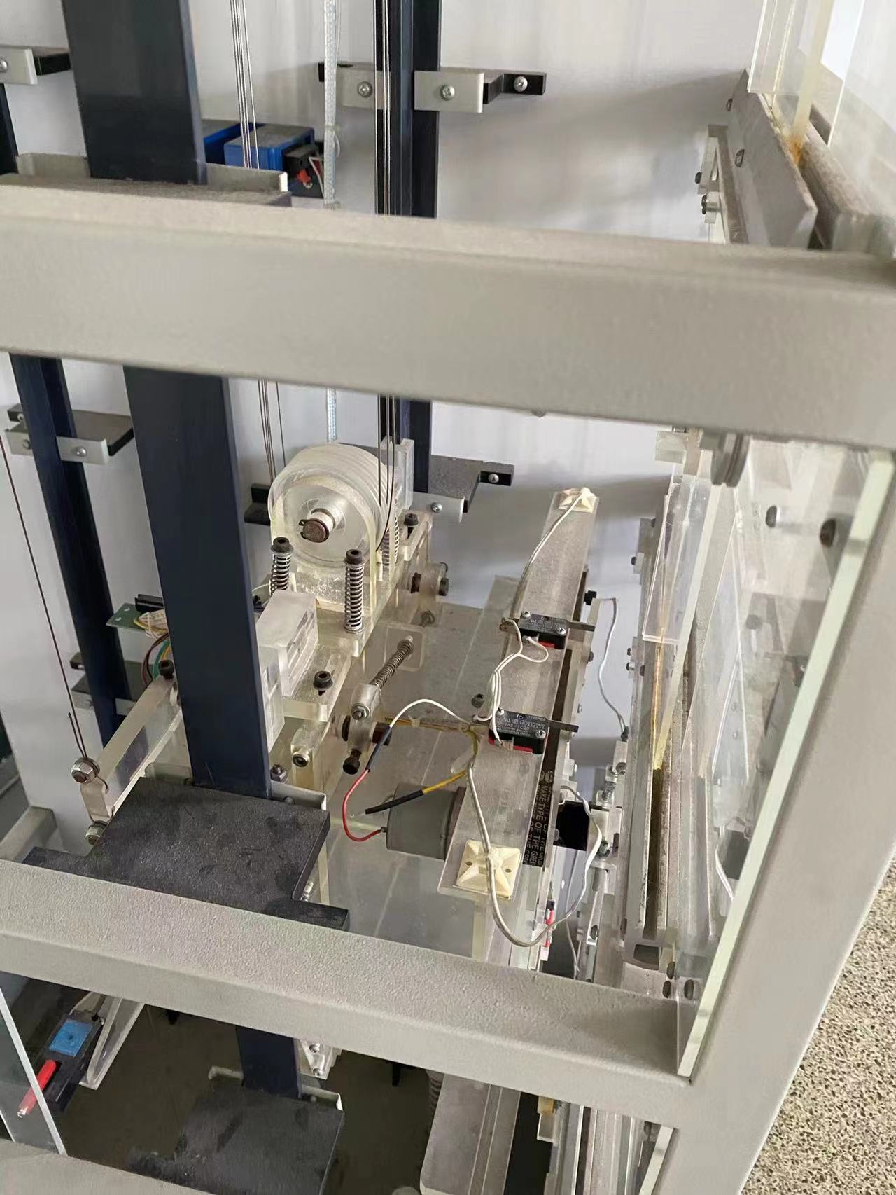 轿厢式电梯sw12可编辑