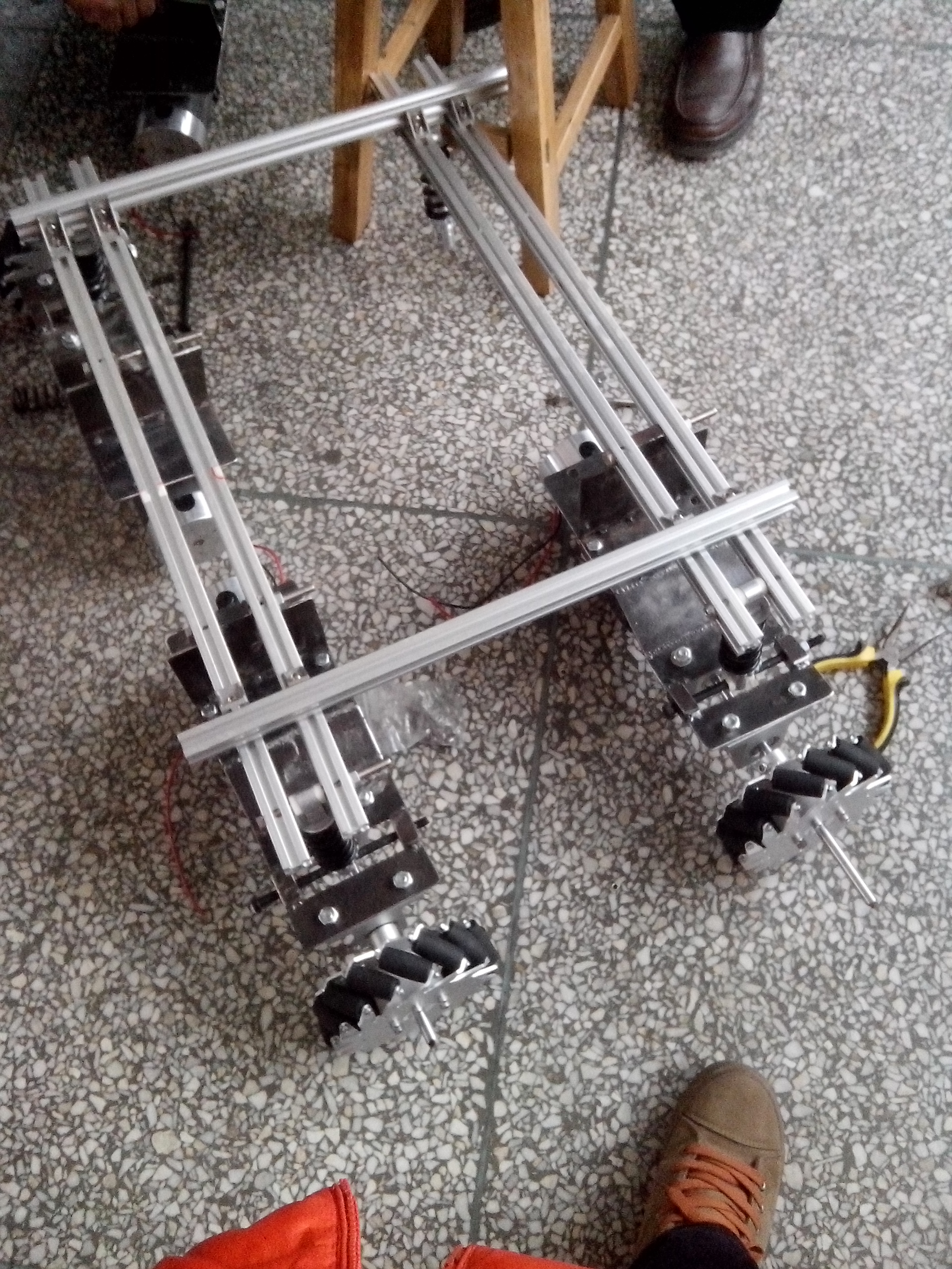 减震车（三维+设计+程序+原理图+二维）