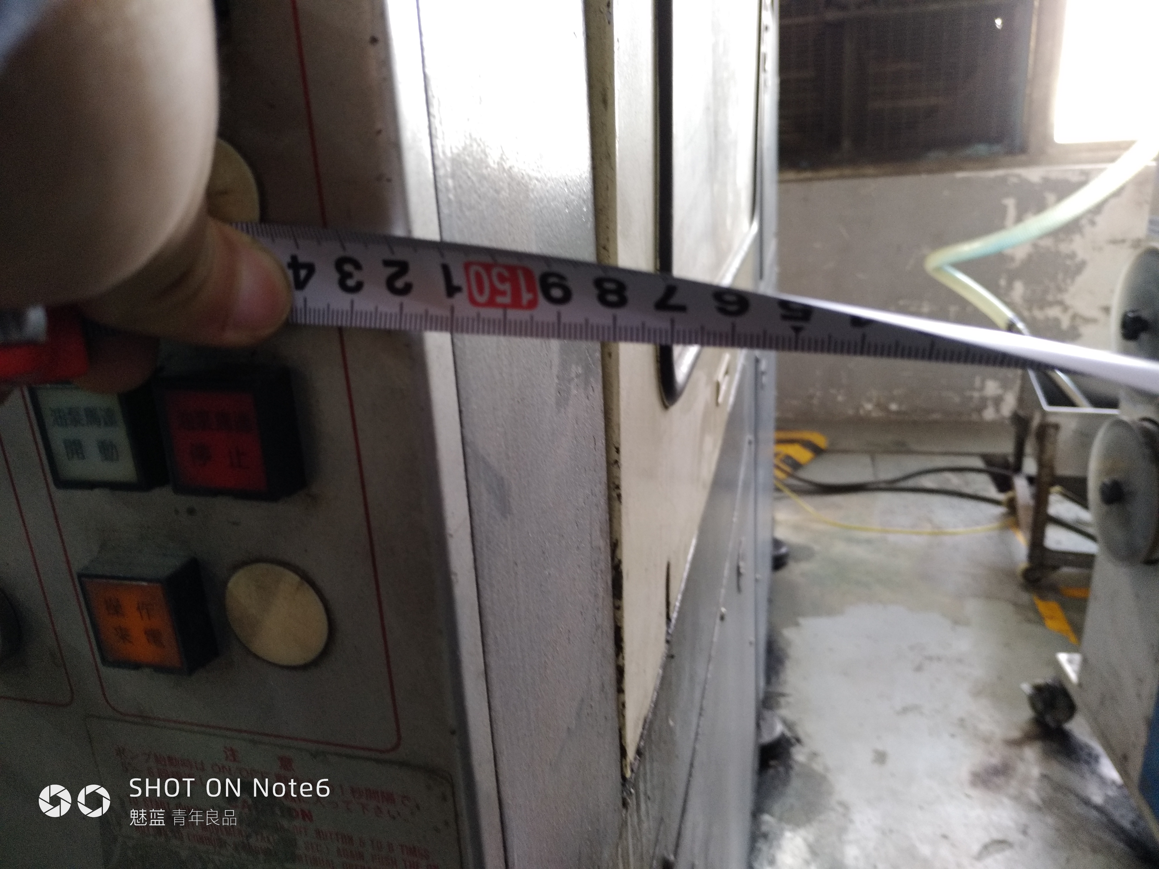 机器人上料，注塑成型sw18可编辑