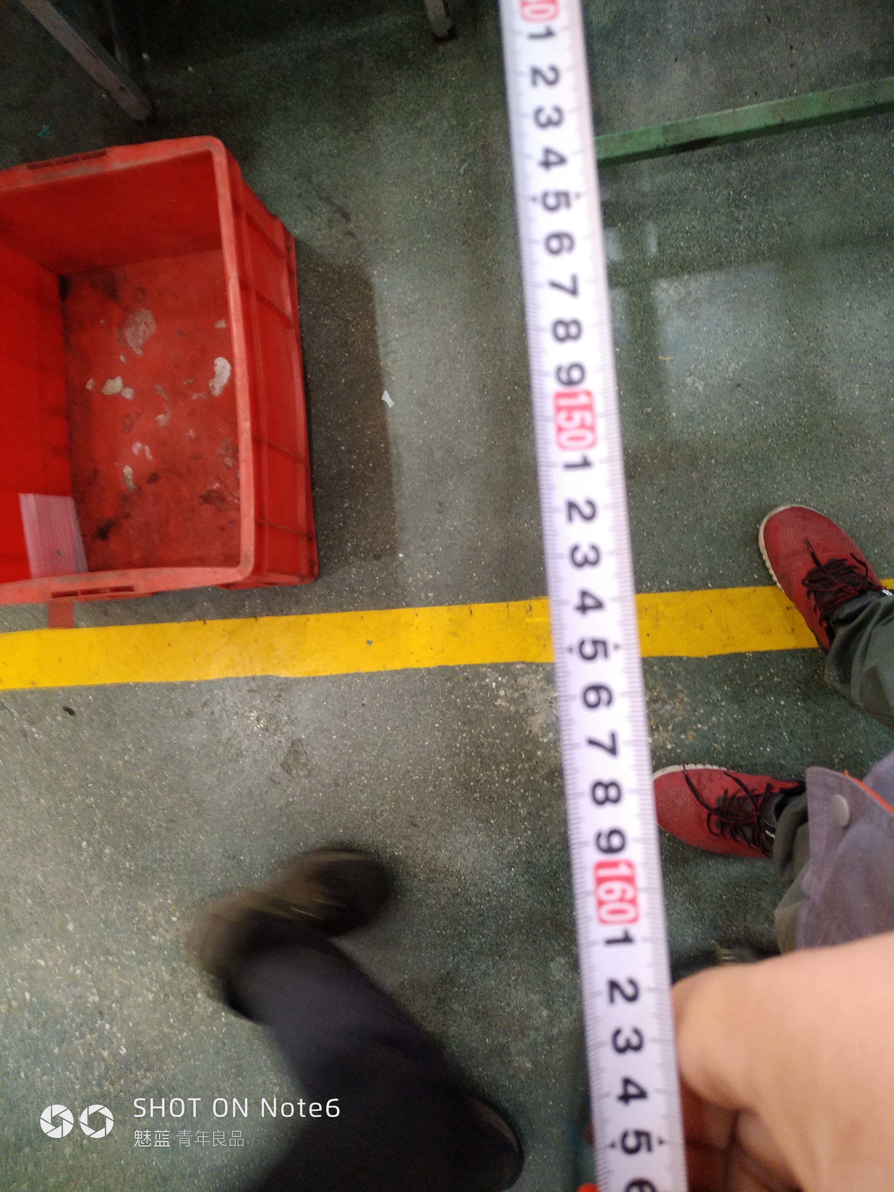 机器人上料，注塑成型sw18可编辑